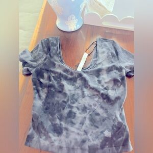 Lululemon Short sleeve top